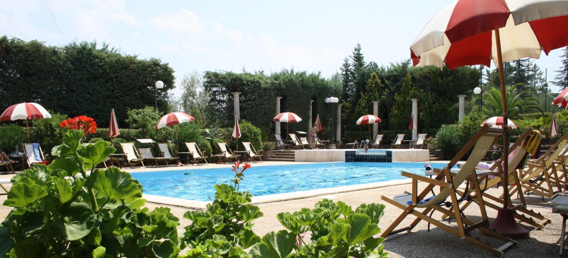 Residence Villa Agrimare ヴィエステ エクステリア 写真